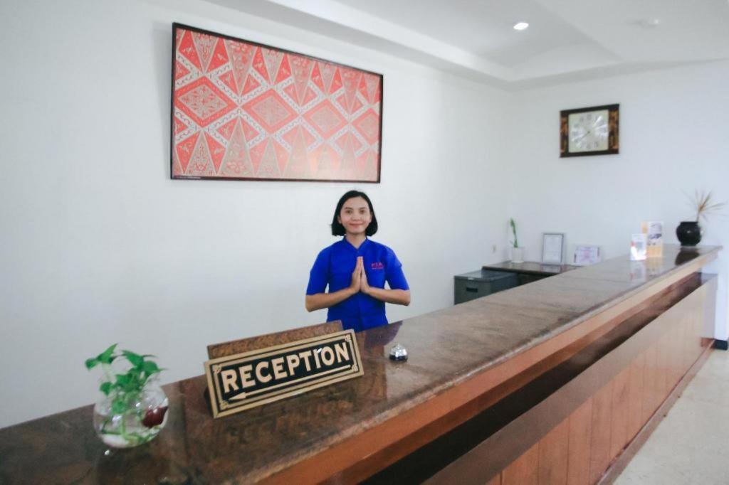 Pia Hotel Pangkalpinang Pangkalan Baru Esterno foto